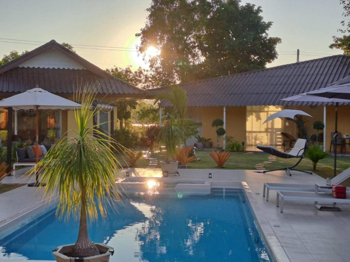 Pool Villa, Resort, Mae Ramphueng Beach, Ban Phe, Rayong, Residence M Thailand (Adults Only) Ban Chamrung 外观 照片